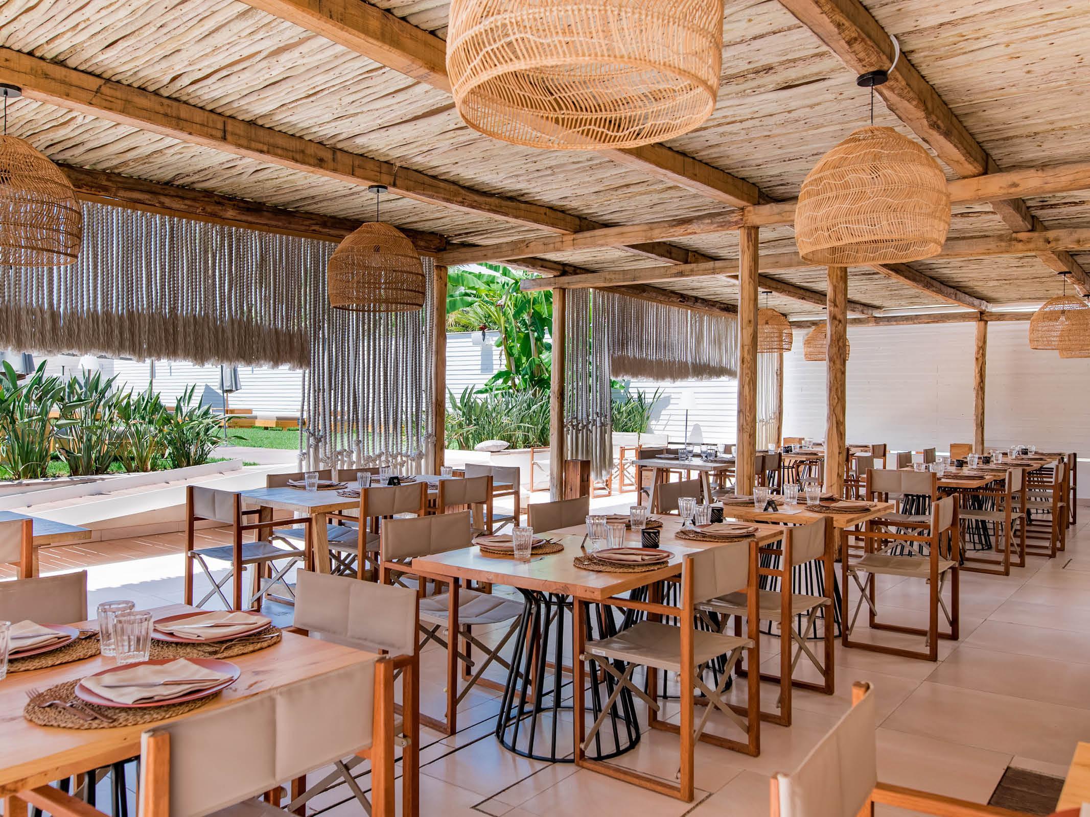 Cumeja Beach Club & Hotel Baia Domizia Exterior foto