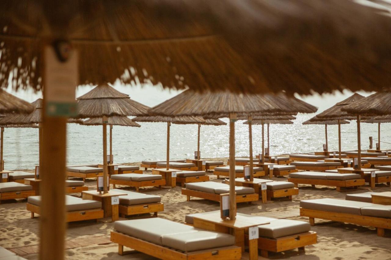 Cumeja Beach Club & Hotel Baia Domizia Exterior foto